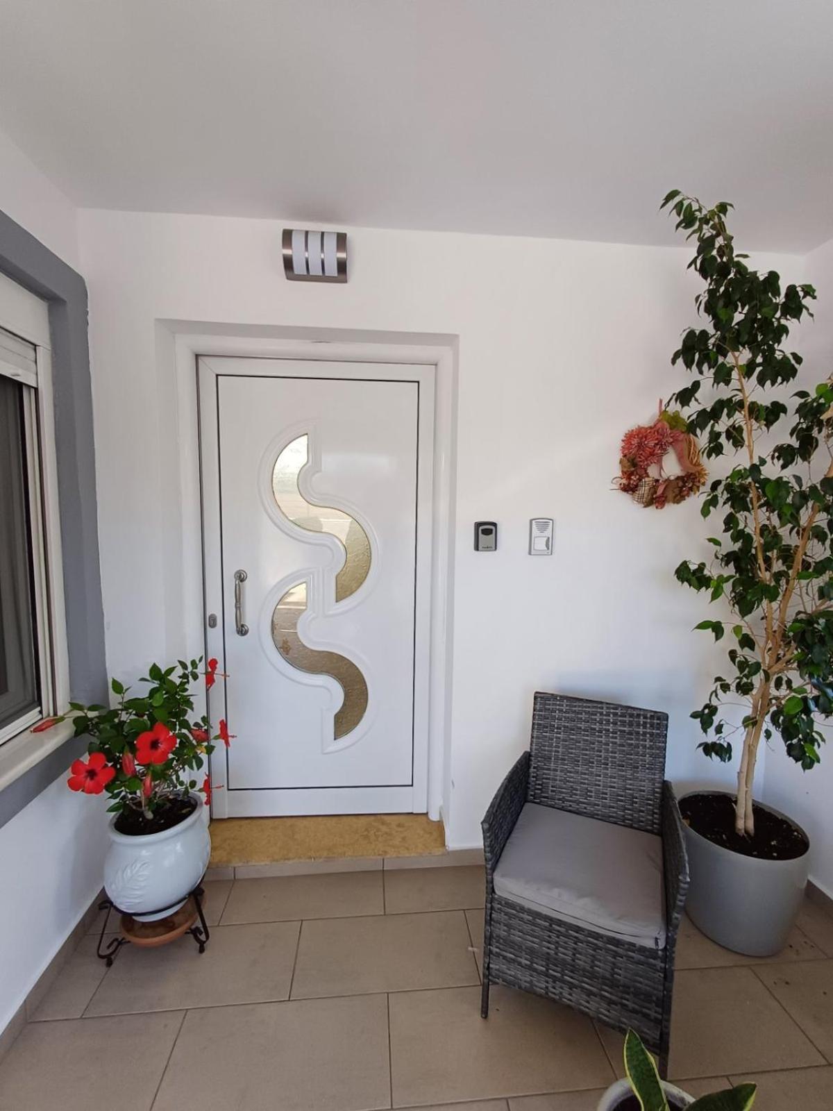 Luxury Apartment Amarynthos Zewnętrze zdjęcie